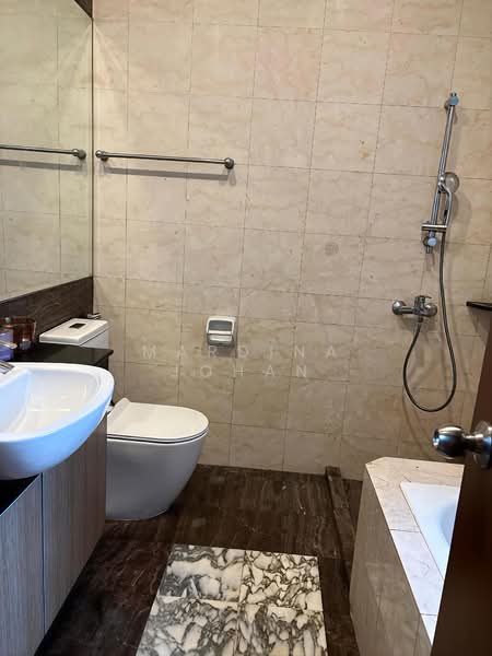 Rosewood, 1 Rosewood Drive, 3 Bedrooms, 1,635 sqft, Condominium For Sale, by Mardina Johan, 500131259 - Bathroom - PropertyGuru.com.sg