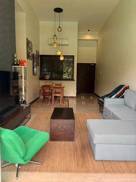 Rosewood, 1 Rosewood Drive, 3 Bedrooms, 1,635 sqft, Condominium For Sale, by Mardina Johan, 500131259 - Living Room - PropertyGuru.com.sg