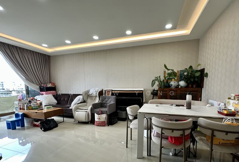 Sea Horizon, 17 Pasir Ris Rise, 4 Bedrooms, 1,302 sqft, Executive Condominium For Sale, by Andrew Yong, 500131261 - Living Room - PropertyGuru.com.sg