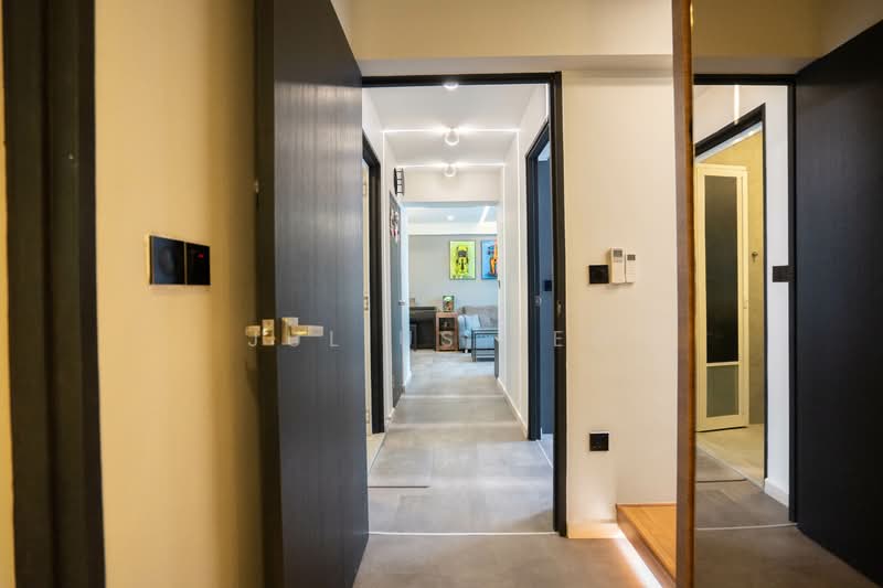 336B Yishun Street 31, 336B Yishun Street 31, 2 Bedrooms, 721 sqft, HDB Flat For Sale, by Julius Teo, 500131262 - Living Room - PropertyGuru.com.sg