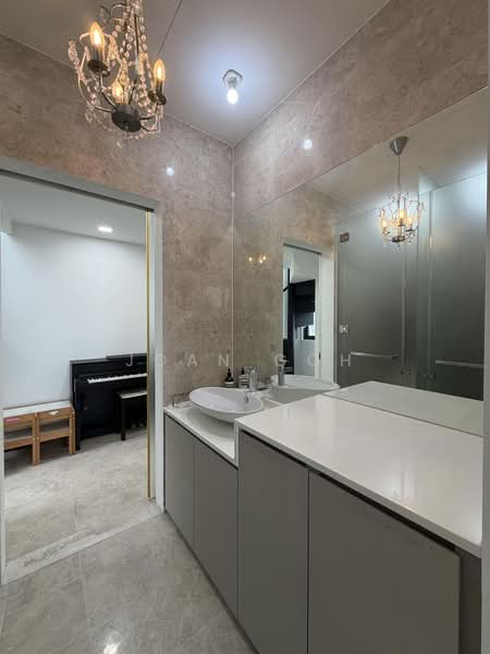 The Hillier, 6 Hillview Rise, 1 Bedroom, 678 sqft, Condominium For Sale, by JOAN GOH, 500131275 - Bathroom - PropertyGuru.com.sg