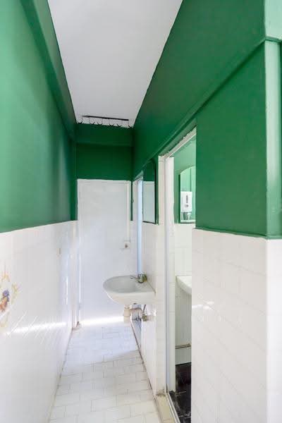 Yong Siak View, 21 - 21C Yong Siak Street, Room Rental, 30 sqft, Apartment For Rent, by Cavin Wong, 500131276 - Bathroom - PropertyGuru.com.sg