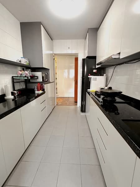 633A Senja Green, 633A Senja Road, 3 Bedrooms, 1,001 sqft, HDB Flat For Sale, by Jessy Han, 500131280 - Kitchen - PropertyGuru.com.sg