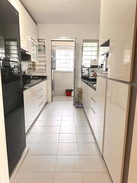 633A Senja Green, 633A Senja Road, 3 Bedrooms, 1,001 sqft, HDB Flat For Sale, by Jessy Han, 500131280 - Kitchen - PropertyGuru.com.sg