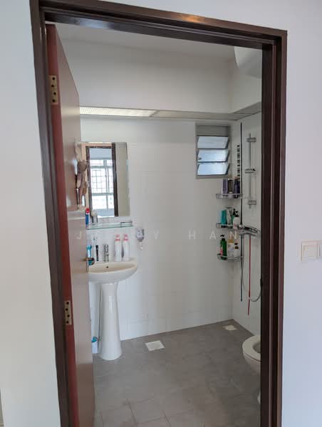 633A Senja Green, 633A Senja Road, 3 Bedrooms, 1,001 sqft, HDB Flat For Sale, by Jessy Han, 500131280 - Bathroom - PropertyGuru.com.sg