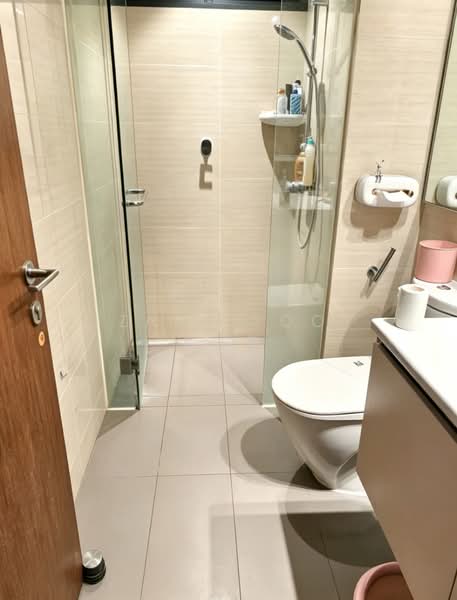 Waterbay, 45B Edgefield Plains, 4 Bedrooms, 1,346 sqft, Executive Condominium For Rent, by Zane Soo 苏昱能, 500131282 - Bathroom - PropertyGuru.com.sg