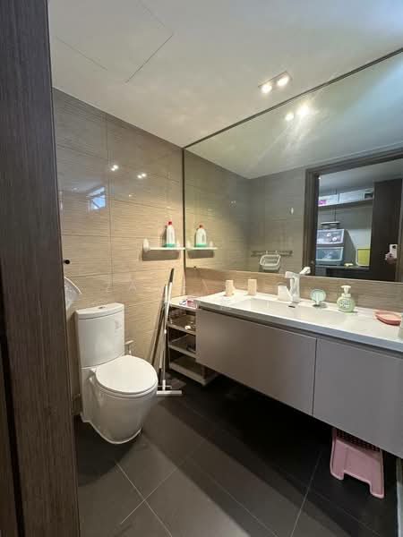 Waterbay, 45B Edgefield Plains, 4 Bedrooms, 1,346 sqft, Executive Condominium For Rent, by Zane Soo 苏昱能, 500131282 - Bathroom - PropertyGuru.com.sg