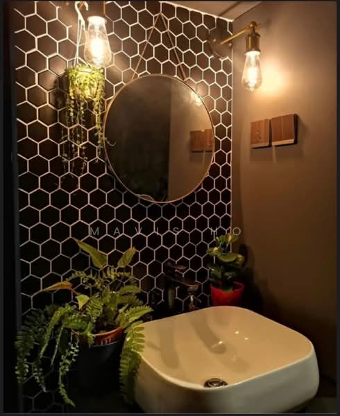 93 Geylang Bahru, 93 Geylang Bahru, 2 Bedrooms, 731 sqft, HDB Flat For Sale, by Mavis Ho, 500131293 - Bathroom - PropertyGuru.com.sg