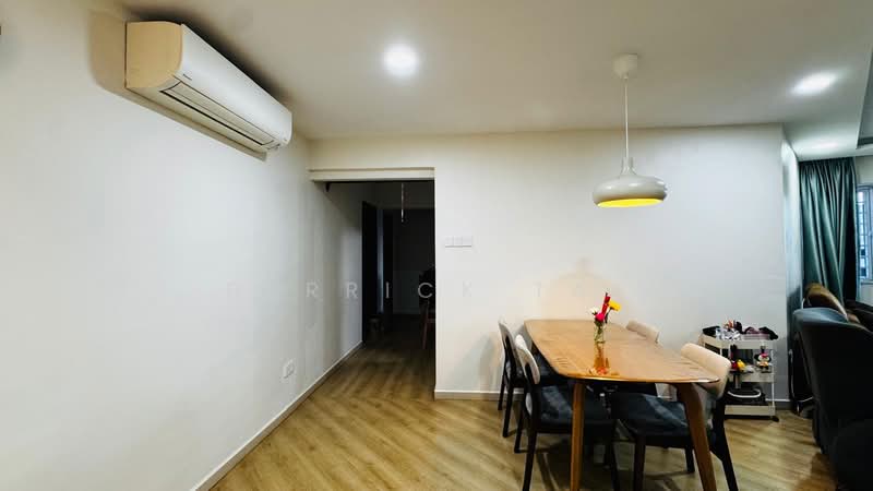 671A Jurong West Street 65, 671A Jurong West Street 65, 4 Bedrooms, 1,346 sqft, HDB Flat For Sale, by Derrick Tai, 500131295 - Dining Room - PropertyGuru.com.sg