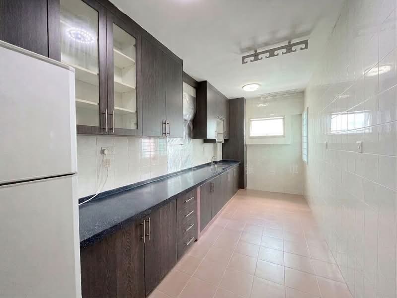 126A Edgedale Plains, 126A Edgedale Plains, 3 Bedrooms, 969 sqft, HDB Flat For Sale, by Joey Teo 张雪琪, 500131305 - Kitchen - PropertyGuru.com.sg