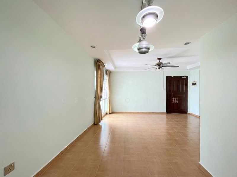 126A Edgedale Plains, 126A Edgedale Plains, 3 Bedrooms, 969 sqft, HDB Flat For Sale, by Joey Teo 张雪琪, 500131305 - Living Room - PropertyGuru.com.sg