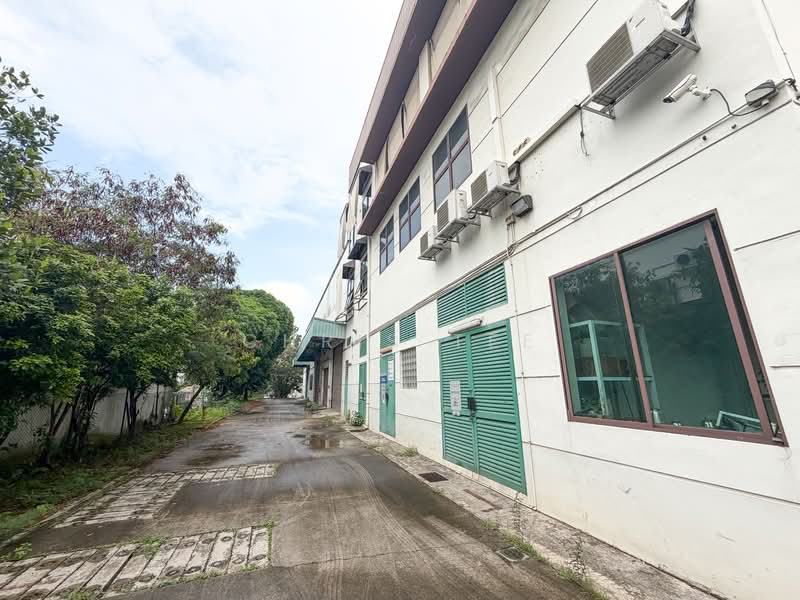 Senoko South Road, Senoko South Road, 43,000 sqft, Land with Building / En-bloc For Sale, by Chris Tee, 500131312 - Exterior - CommercialGuru.com.sg