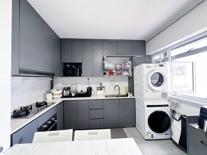 196 Pasir Ris Street 12, 196 Pasir Ris Street 12, 4 Bedrooms, 1,442 sqft, HDB Flat For Sale, by Adee Salleh, 500131323 - Kitchen - PropertyGuru.com.sg