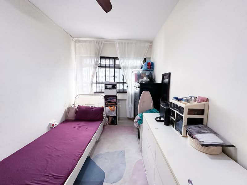 196 Pasir Ris Street 12, 196 Pasir Ris Street 12, 4 Bedrooms, 1,442 sqft, HDB Flat For Sale, by Adee Salleh, 500131323 - Bedroom - PropertyGuru.com.sg