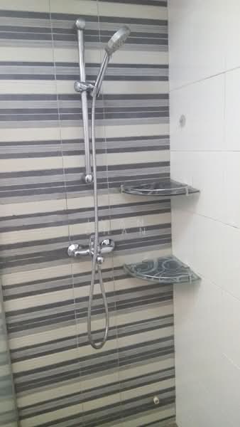 619C Punggol Drive, 619C Punggol Drive, 3 Bedrooms, 990 sqft, HDB Flat For Sale, by Ivan Chan, 500131325 - Bathroom - PropertyGuru.com.sg