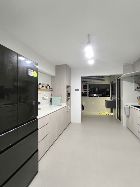 407 Pandan Gardens, 407 Pandan Gardens, Room Rental, 100 sqft, HDB Flat For Rent, by Kenny Kan, 500131328 - Kitchen - PropertyGuru.com.sg