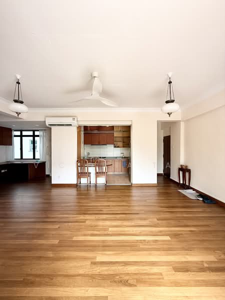 Botanic Gardens View, 1 Taman Serasi, 3 Bedrooms, 1,259 sqft, Apartment For Sale, by Victoria Tan, 500131335 - Living Room - PropertyGuru.com.sg