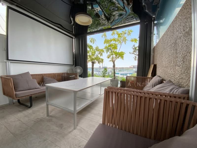 The Beverly, 45 Toh Tuck Road, 3 Bedrooms, 2,992 sqft, Apartment For Sale, by William Zhang, 500131346 - Living Room - PropertyGuru.com.sg