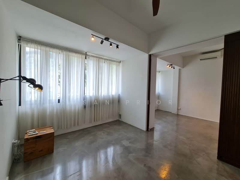 Farrer Road Walkup, Sing Avenue, Farrer Road, 2 Bedrooms, 1,725 sqft, Walk-up Apartment For Rent, by Susan Prior, 500131347 - PropertyGuru.com.sg