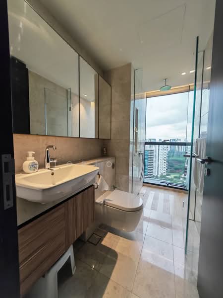 Pullman Residences, 18 Dunearn Road, 4 Bedrooms, 1,281 sqft, Condominium For Rent, by Tobio Sim, 500131349 - Bathroom - PropertyGuru.com.sg