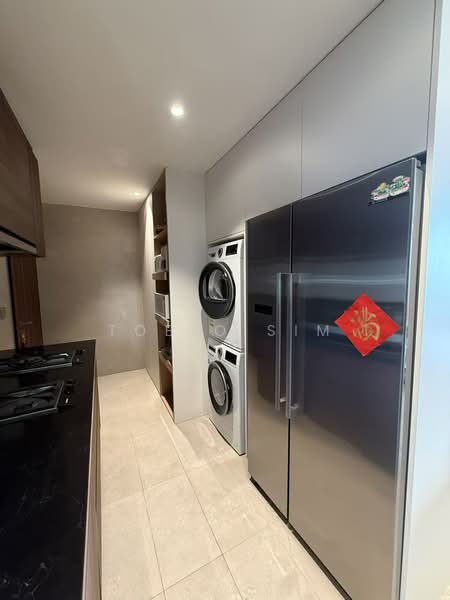 Pullman Residences, 18 Dunearn Road, 4 Bedrooms, 1,281 sqft, Condominium For Rent, by Tobio Sim, 500131349 - Kitchen - PropertyGuru.com.sg