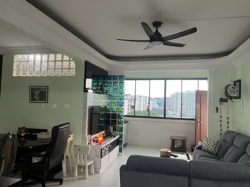 351 Ubi Avenue 1, 351 Ubi Avenue 1, Room Rental, 150 sqft, HDB Flat For Rent, by Tan Carlos 陈卡洛, 500131350 - Living Room - PropertyGuru.com.sg