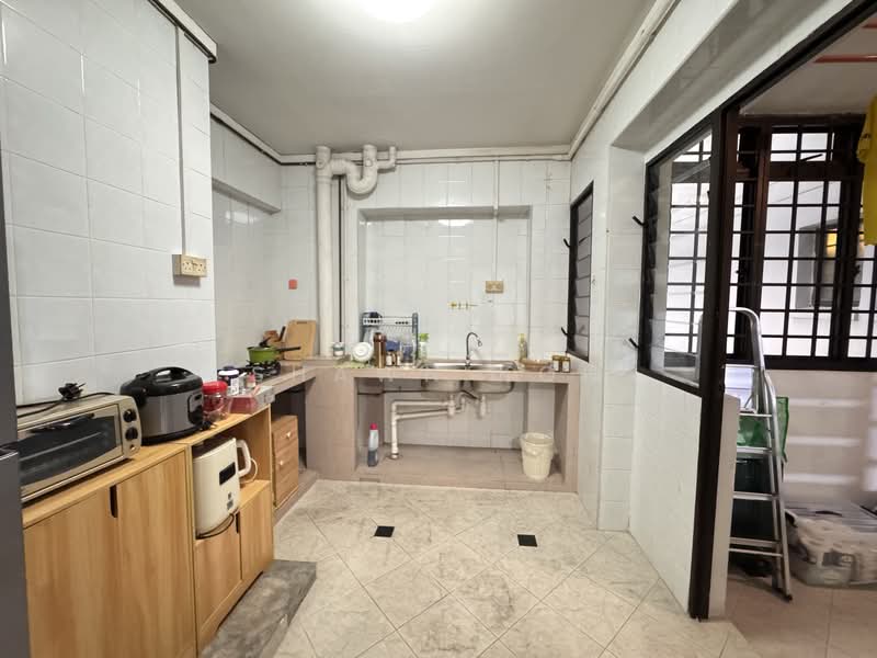 158 Hougang Street 11, 158 Hougang Street 11, 3 Bedrooms, 1,109 sqft, HDB Flat For Sale, by Shawn Koh, 500131360 - Kitchen - PropertyGuru.com.sg