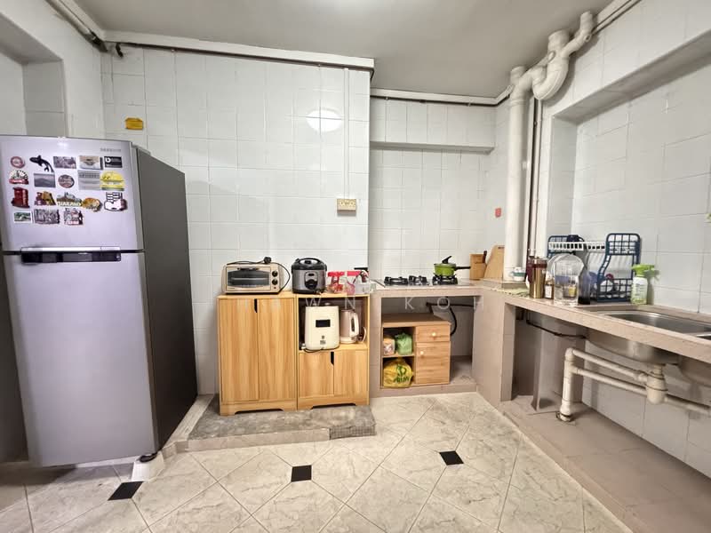 158 Hougang Street 11, 158 Hougang Street 11, 3 Bedrooms, 1,109 sqft, HDB Flat For Sale, by Shawn Koh, 500131360 - Kitchen - PropertyGuru.com.sg