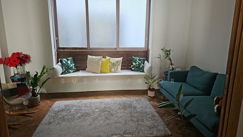 Tiong Bahru Unique Woody Interior Delight, Tiong Bahru, Yong Siak Street, 2 Bedrooms, 1,075 sqft, Conservation House For Rent, by Susan Prior, 500131375 - Living Room - PropertyGuru.com.sg