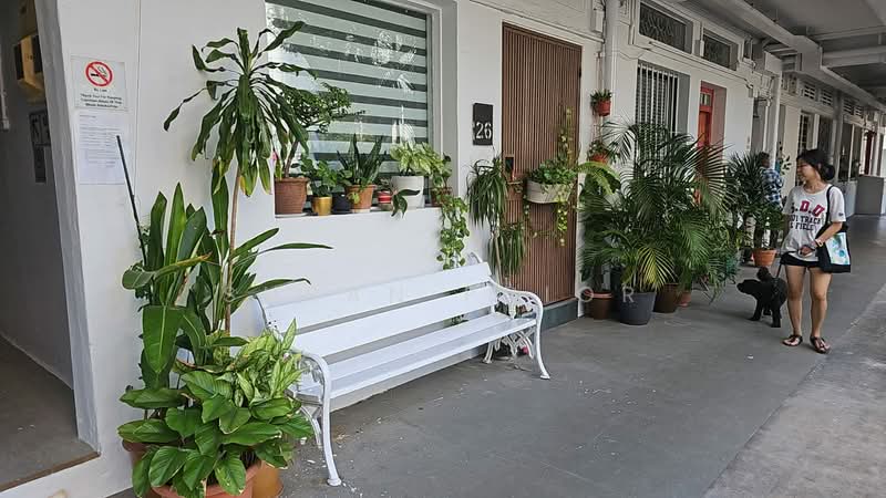 Tiong Bahru Unique Woody Interior Delight, Tiong Bahru, Yong Siak Street, 2 Bedrooms, 1,075 sqft, Conservation House For Rent, by Susan Prior, 500131375 - PropertyGuru.com.sg