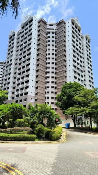 290A Bukit Batok Street 24, 290A Bukit Batok Street 24, 3 Bedrooms, 1,109 sqft, HDB Flat For Sale, by Kenneth Wong, 500131380 - Exterior Day View - PropertyGuru.com.sg