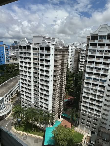 290A Bukit Batok Street 24, 290A Bukit Batok Street 24, 3 Bedrooms, 1,109 sqft, HDB Flat For Sale, by Kenneth Wong, 500131380 - Exterior view  - PropertyGuru.com.sg