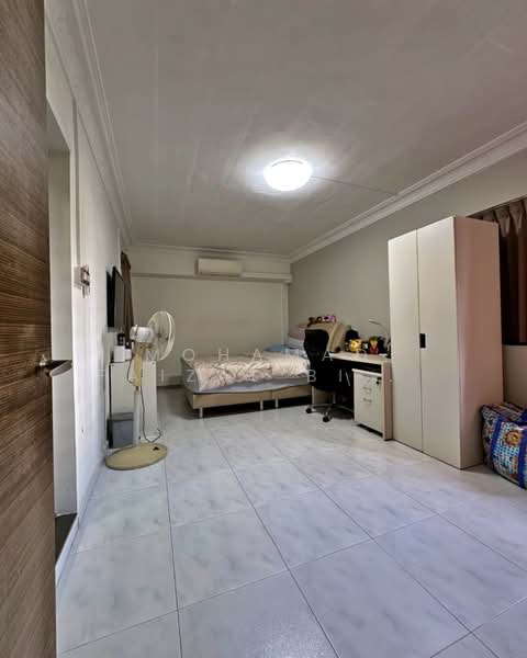 469 Choa Chu Kang Avenue 3, 469 Choa Chu Kang Avenue 3, 3 Bedrooms, 1,301 sqft, HDB Flat For Sale, by Mohamad Faizal Bin Hanafi, 500131388 - Bedroom - PropertyGuru.com.sg