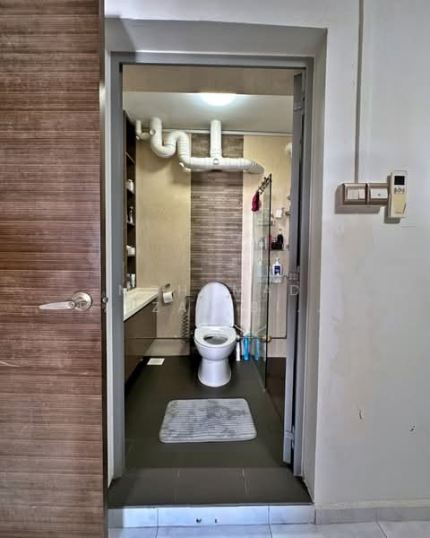 469 Choa Chu Kang Avenue 3, 469 Choa Chu Kang Avenue 3, 3 Bedrooms, 1,301 sqft, HDB Flat For Sale, by Mohamad Faizal Bin Hanafi, 500131388 - Bathroom - PropertyGuru.com.sg