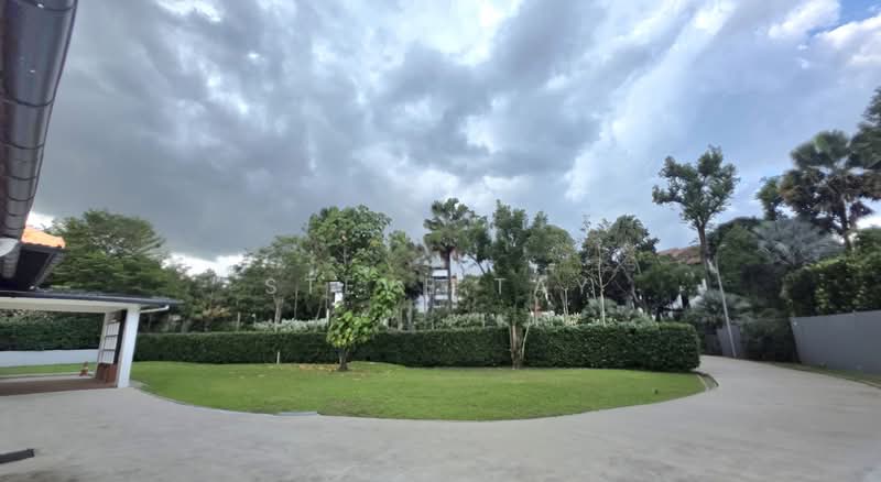✰ City-Fringe GCB with Expansive 50m Frontage & Exceptional Rebuild Potential, , 3 Bedrooms, 3,000 sqft, Good Class Bungalow For Sale, by Steve Tay, 500131398 - Exterior - PropertyGuru.com.sg