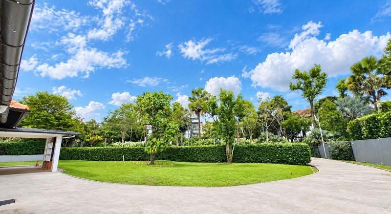 ✰ Rare: Great Invest & Rebuild Potential | 50m Front, Elevated, 1km ACS, SCGS, SJI. Near Orchard, Newton / Novena, 3 Bedrooms, 3,800 sqft, Good Class Bungalow For Sale, by Steve Tay, 500131398 - Exterior - PropertyGuru.com.sg