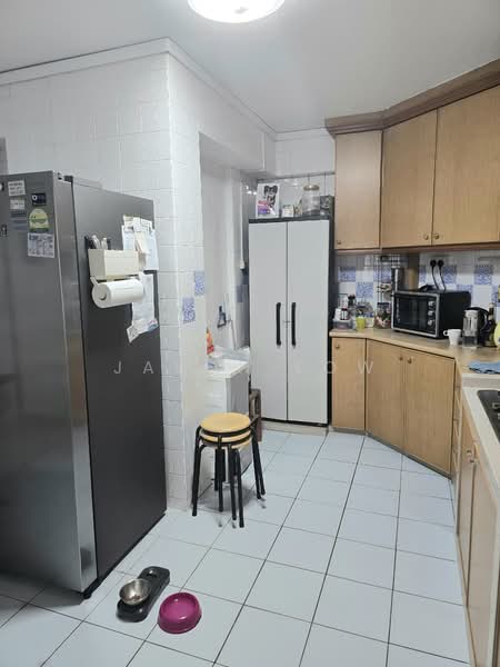 172 Lorong 1 Toa Payoh, 172 Lorong 1 Toa Payoh, 4 Bedrooms, 1,334 sqft, HDB Flat For Sale, by Jason Low, 500131405 - Kitchen - PropertyGuru.com.sg