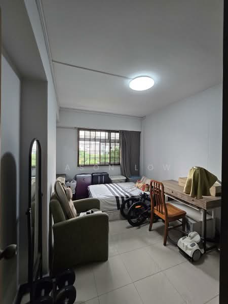 172 Lorong 1 Toa Payoh, 172 Lorong 1 Toa Payoh, 4 Bedrooms, 1,334 sqft, HDB Flat For Sale, by Jason Low, 500131405 - Common Bedroom - PropertyGuru.com.sg
