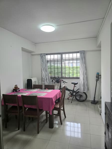 172 Lorong 1 Toa Payoh, 172 Lorong 1 Toa Payoh, 4 Bedrooms, 1,334 sqft, HDB Flat For Sale, by Jason Low, 500131405 - Dining Room - PropertyGuru.com.sg