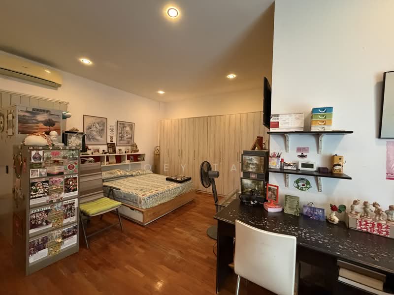 Norma terrace, Norma terrace, 5 Bedrooms, 3,050 sqft, Terraced House For Sale, by Joey Tan, 500131408 - Bedroom - PropertyGuru.com.sg
