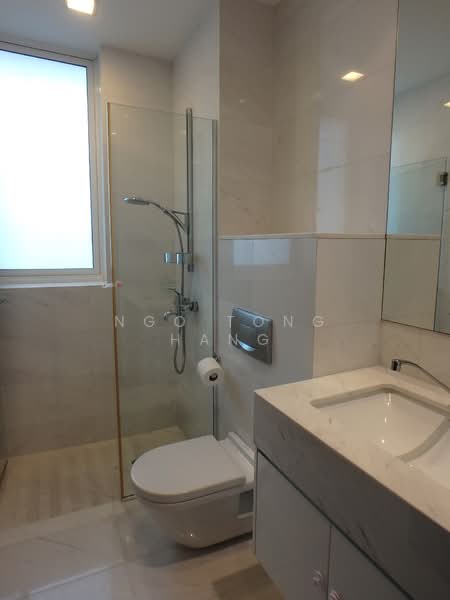 The Hermitage, 2 Sarkies Road, 2 Bedrooms, 2,068 sqft, Apartment For Rent, by Ngo Tong Hang, 500131411 - Bathroom 2 - PropertyGuru.com.sg