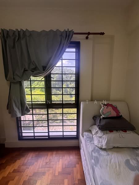Parkview Apartments, 1 Bukit Batok Street 25, Room Rental, 200 sqft, Apartment For Rent, by Daniel Tan, 500131419 - Bedroom - PropertyGuru.com.sg