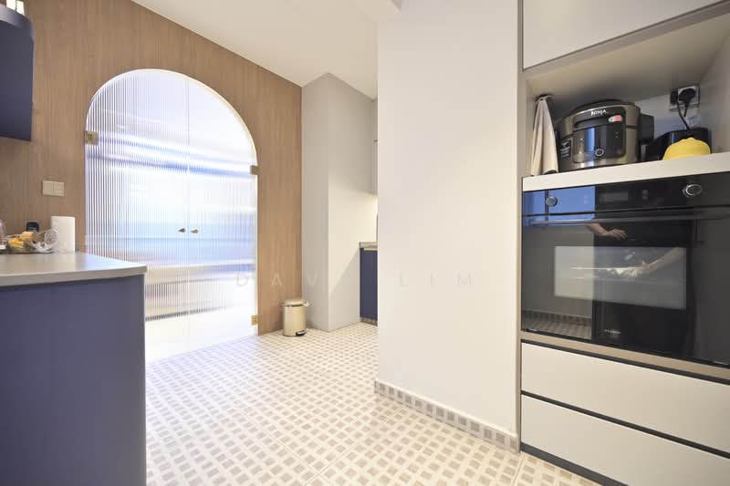 The Tampines Trilliant, 21 Tampines Central 7, 4 Bedrooms, 1,970 sqft, Executive Condominium For Sale, by Dave Lim, 500131422 - Kitchen - PropertyGuru.com.sg