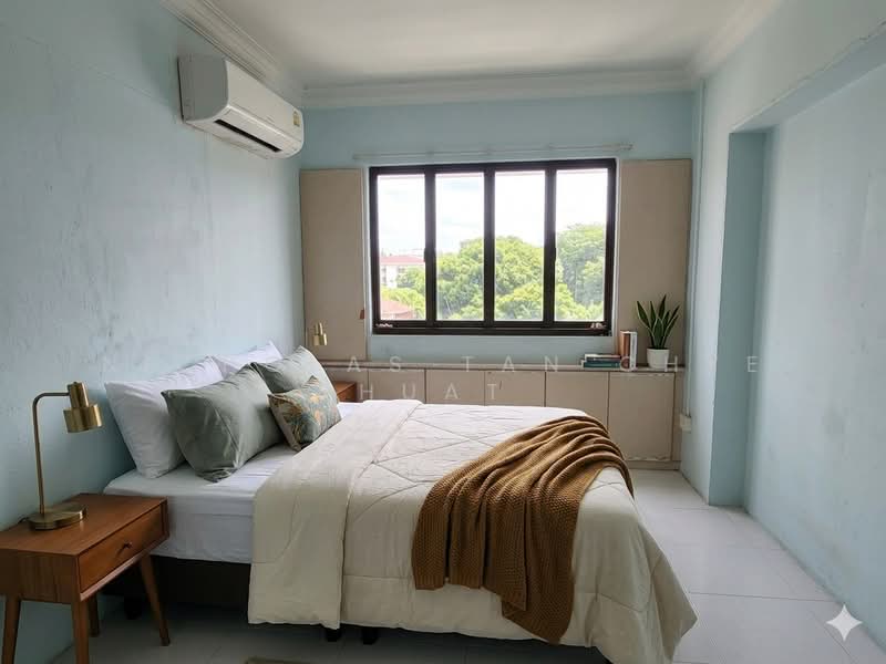 122A Sengkang East Way, 122A Sengkang East Way, 3 Bedrooms, 1,184 sqft, HDB Flat For Sale, by Nicholas Tan Chye Huat, 500131435 - Bedroom - PropertyGuru.com.sg