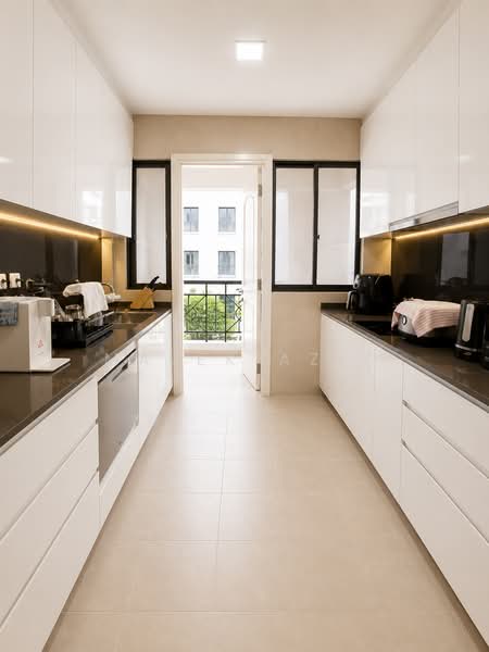 Banyan Condo, 7 Chwee Chian Road, 3 Bedrooms, 1,572 sqft, Condominium For Sale, by Malek Aziz, 500131439 - Kitchen - PropertyGuru.com.sg