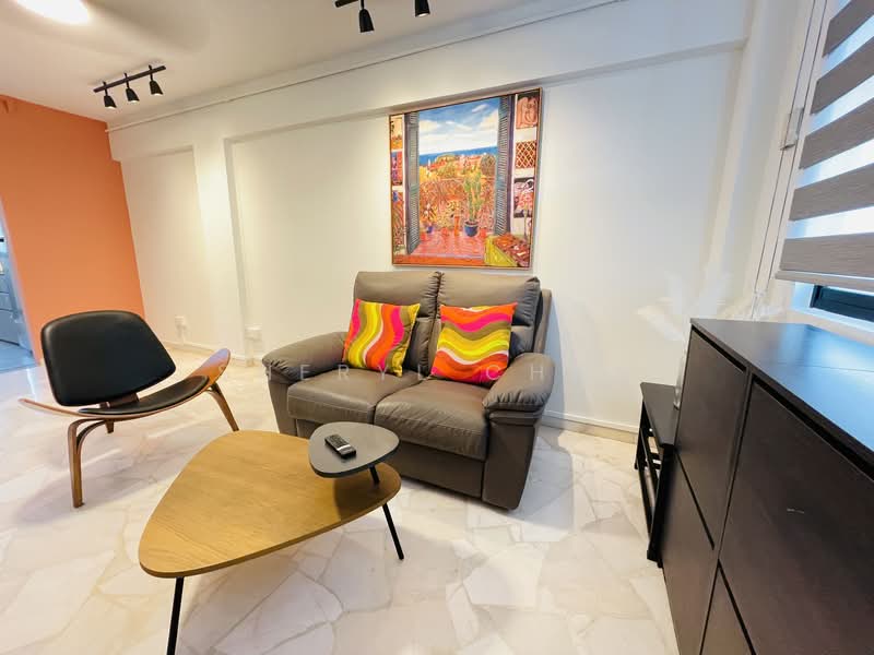 174 Lorong 1 Toa Payoh, 174 Lorong 1 Toa Payoh, 2 Bedrooms, 700 sqft, HDB Flat For Rent, by Sheryl Chan, 500131440 - Living Room - PropertyGuru.com.sg