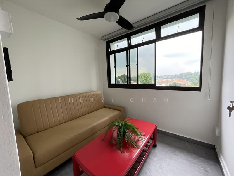 174 Lorong 1 Toa Payoh, 174 Lorong 1 Toa Payoh, 2 Bedrooms, 700 sqft, HDB Flat For Rent, by Sheryl Chan, 500131440 - Living Room - PropertyGuru.com.sg