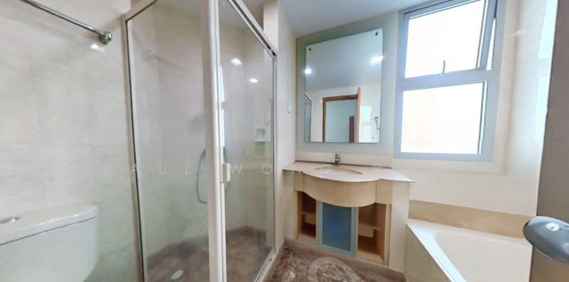 Hillview Regency, 28 Bukit Batok East Avenue 2, 3 Bedrooms, 1,119 sqft, Condominium For Sale, by Paul Wong 黄逸强, 500131447 - Master Bathroom - PropertyGuru.com.sg