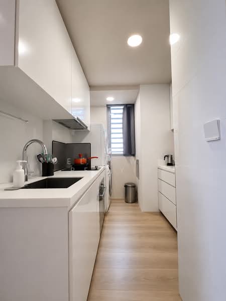 Riviera 38, 38 Mar Thoma Road, 2 Bedrooms, 883 sqft, Condominium For Sale, by Delia Woo Pei Yin, 500131452 - Kitchen - PropertyGuru.com.sg