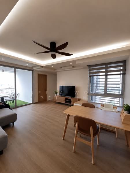 Riviera 38, 38 Mar Thoma Road, 2 Bedrooms, 883 sqft, Condominium For Sale, by Delia Woo Pei Yin, 500131452 - Living Room - PropertyGuru.com.sg